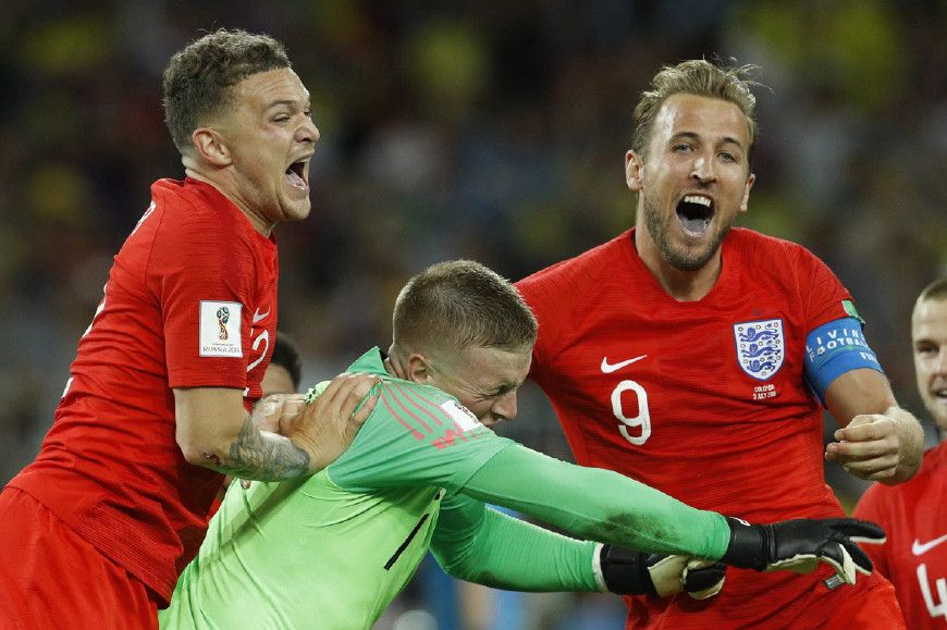 丹麦对瑞典足球比赛